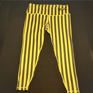 Game Columbus Crew SC Yellow Black Striped Leggings 1X MLS Soccer